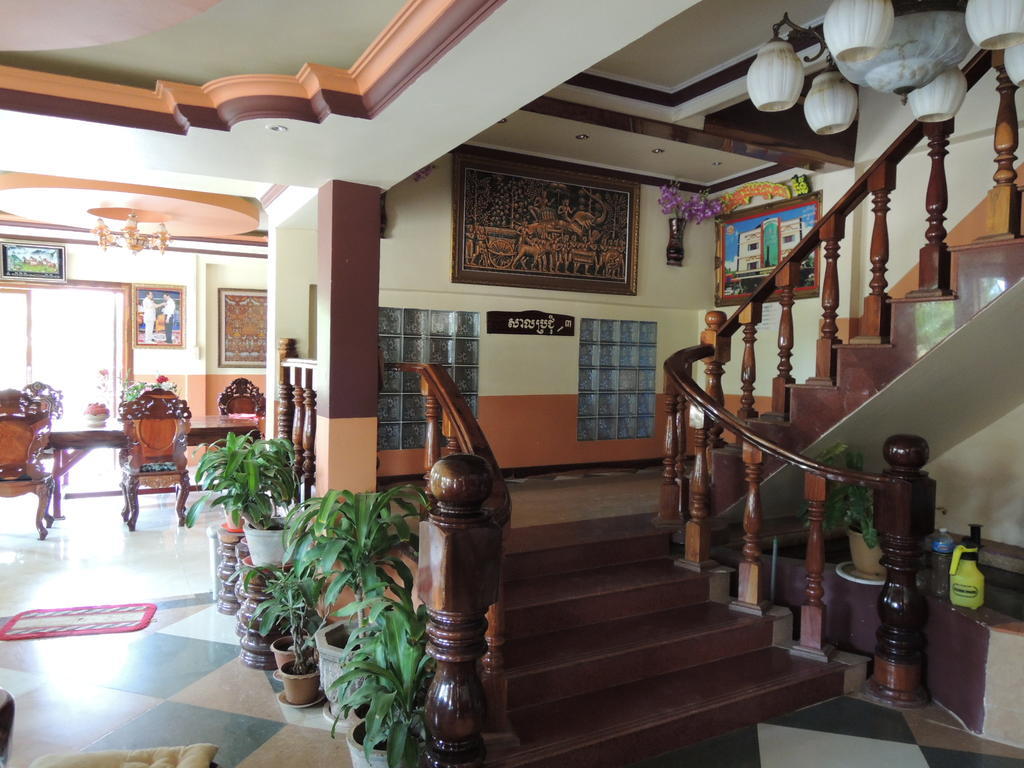 Thy Ny Hotel Battambang Exterior photo